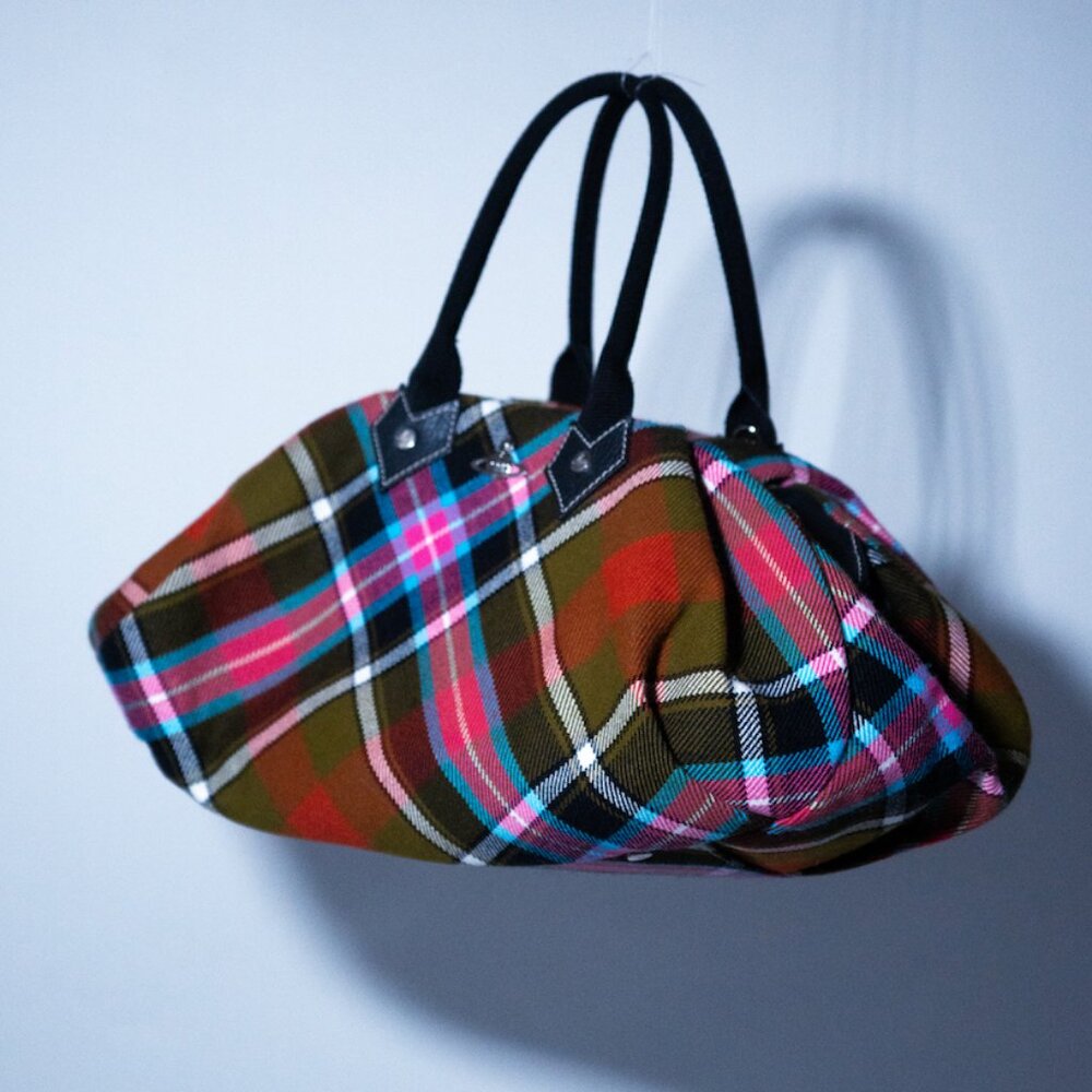 Vivienne Westwod Tartan Duffle Handbag - Picture 4 of 10